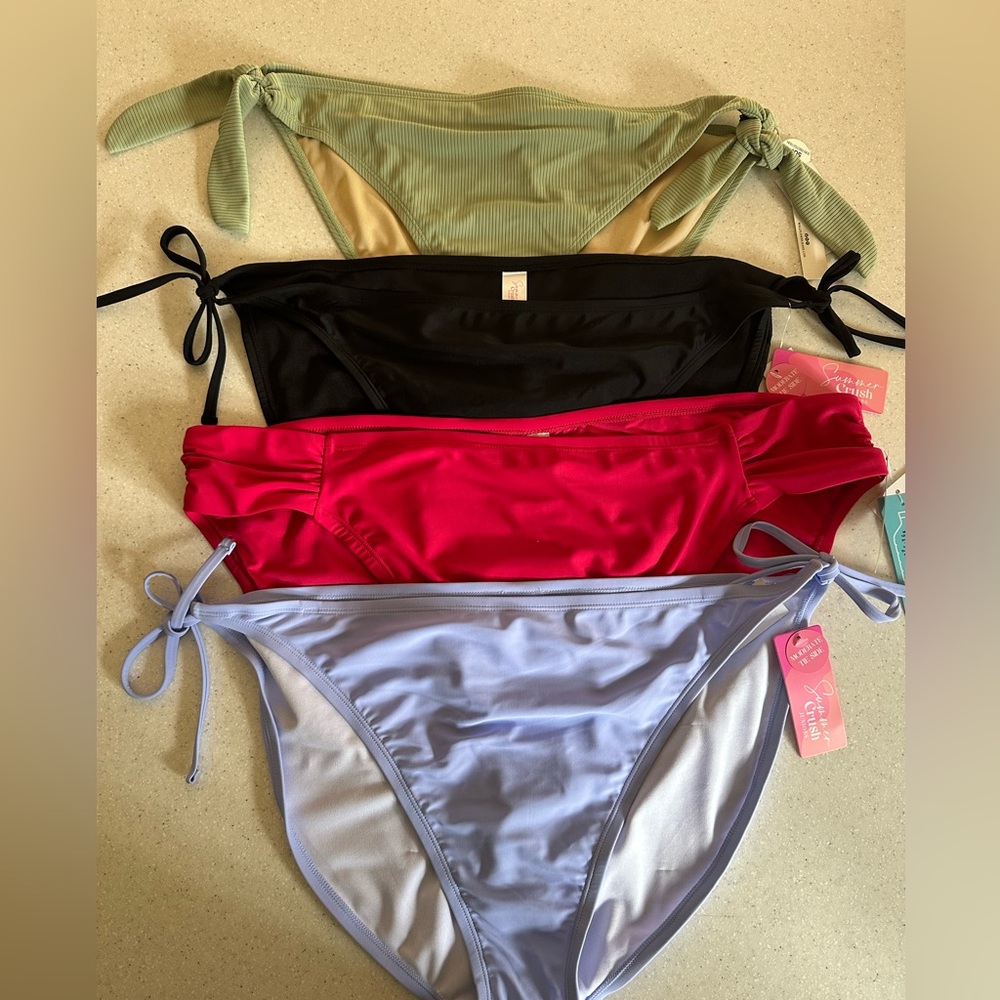 NWT 4-Pair of Women’s 3X Bikini Bottoms! Wave Zone, Wallflower, Etc.